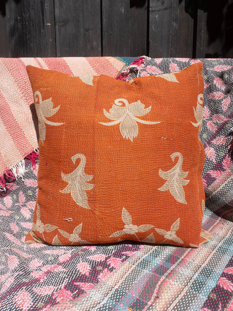 Indisk kantha pude M - 381