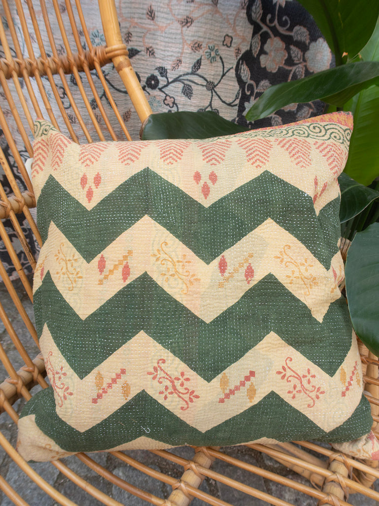 Indisk kantha pude M - 381