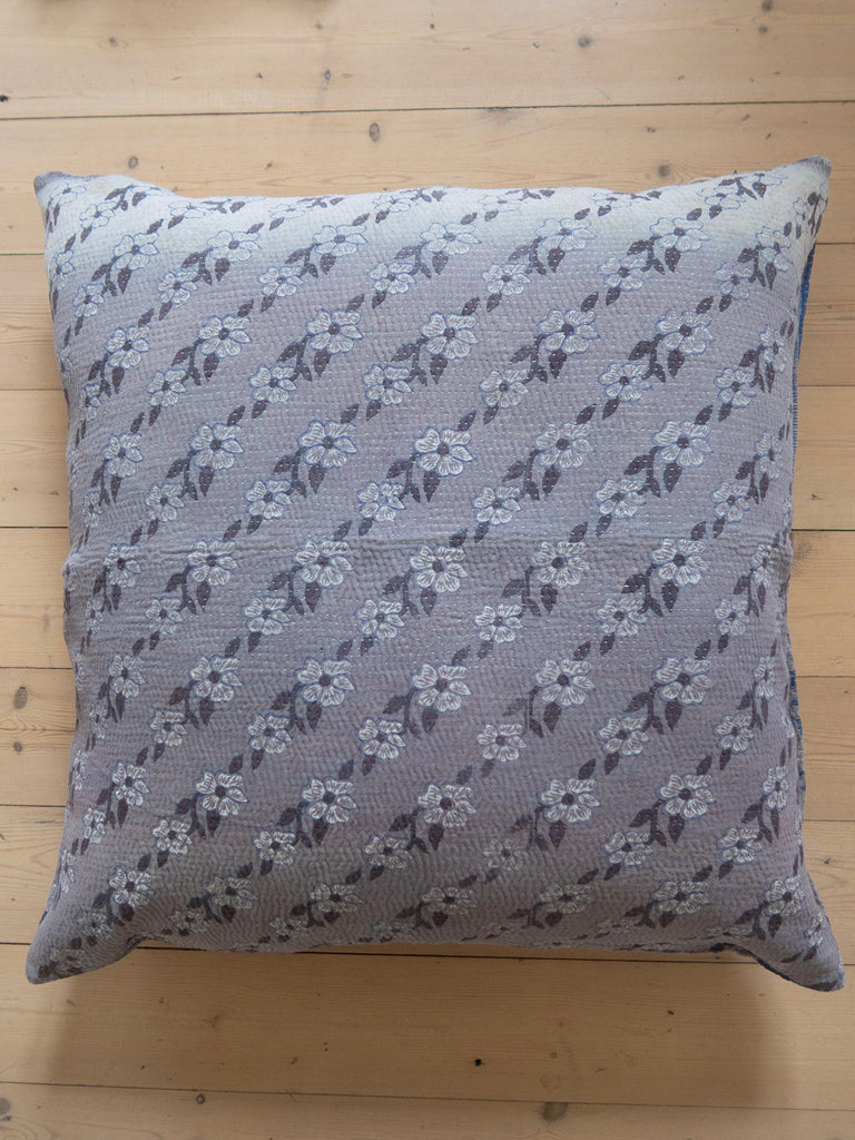 Indisk kantha pude L - 309