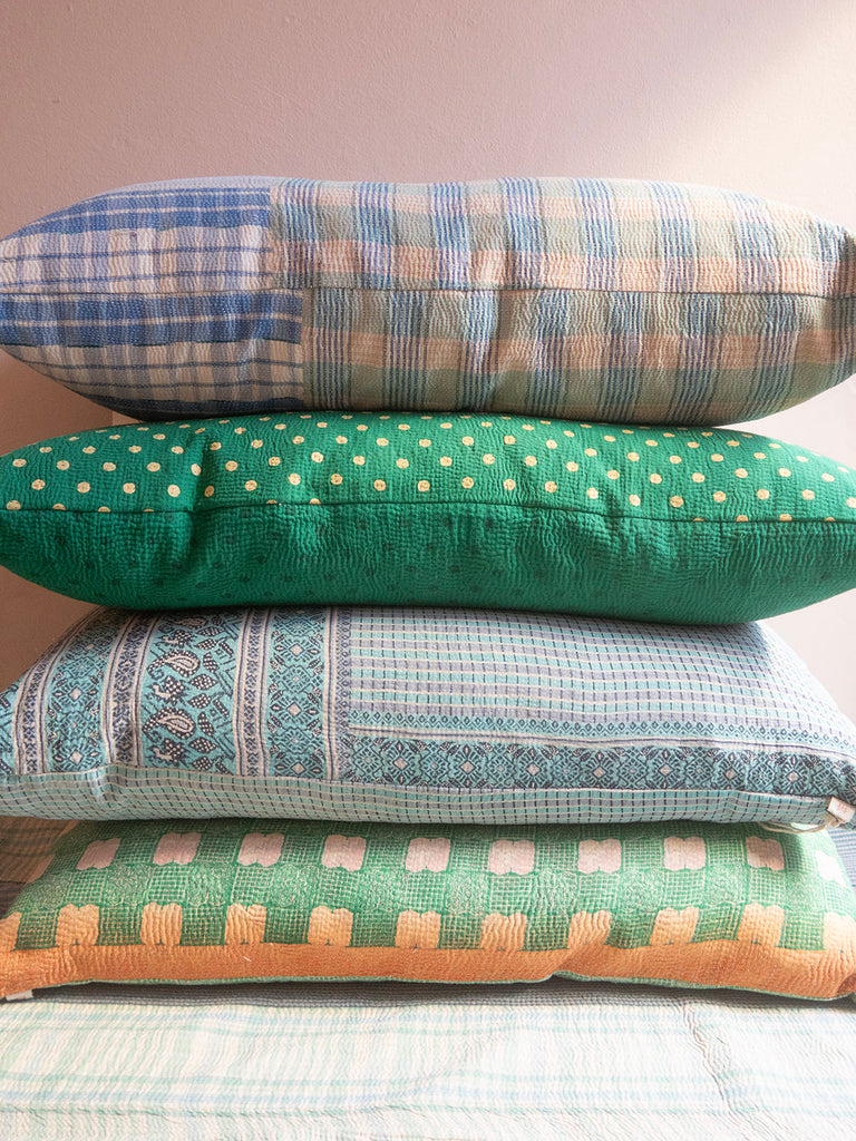 Indian kantha cushion XL - 343