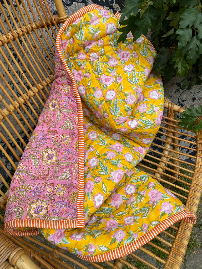 Quiltet babytæppe - Pink/Yellow