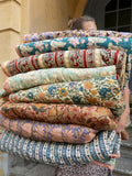 Quiltet tæppe - Turquoise / Rose Stripe