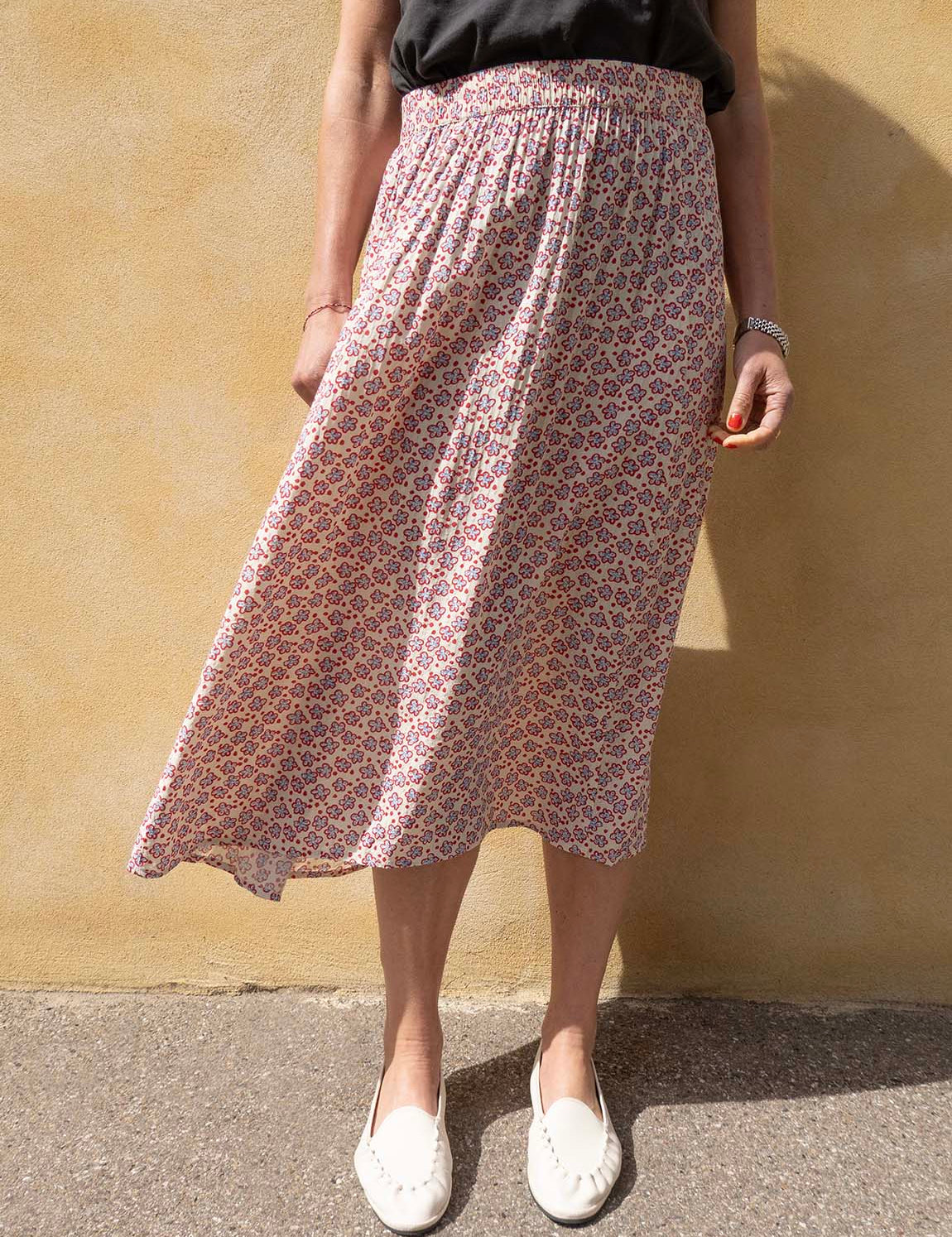 Summer Skirt - 101 White with Red Flowers