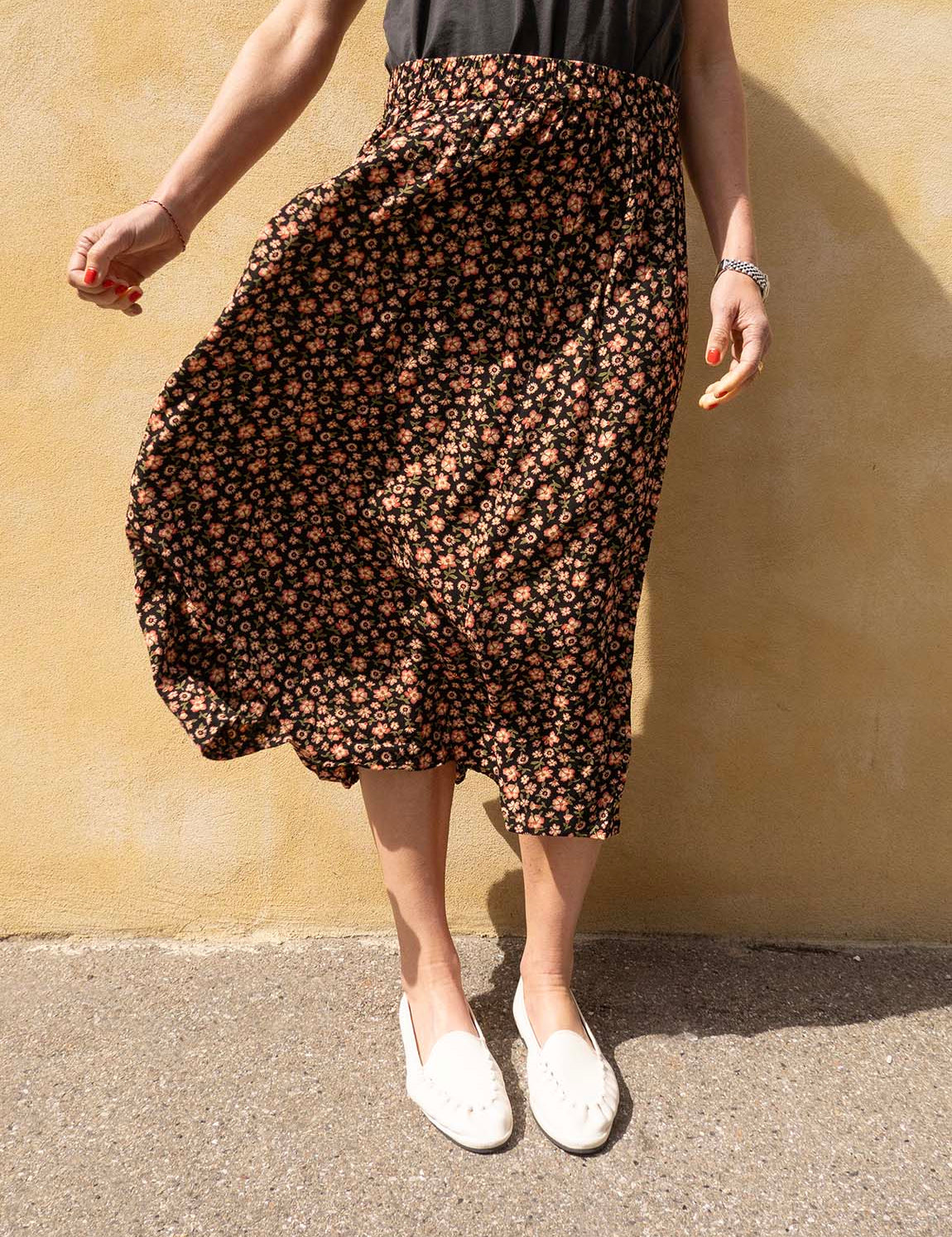 Summer Skirt - 102 Black with Pink Flowers