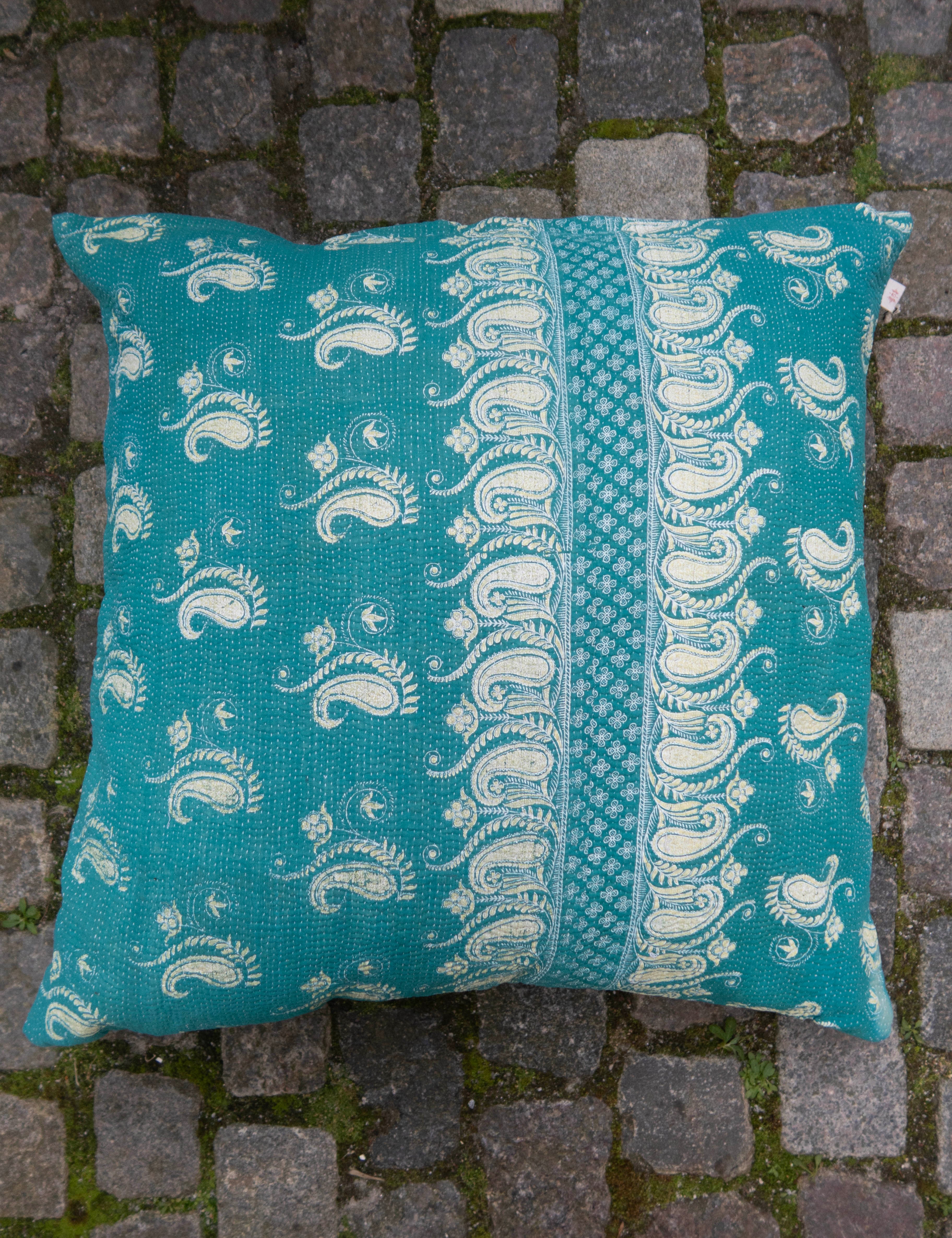 Indian kantha cushion L - 147