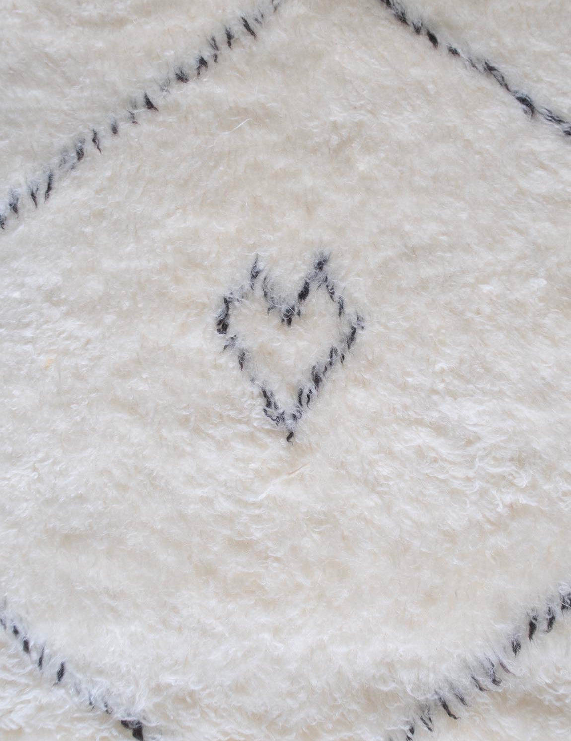 Moroccan Berber Rug - Beni Ourain 231
