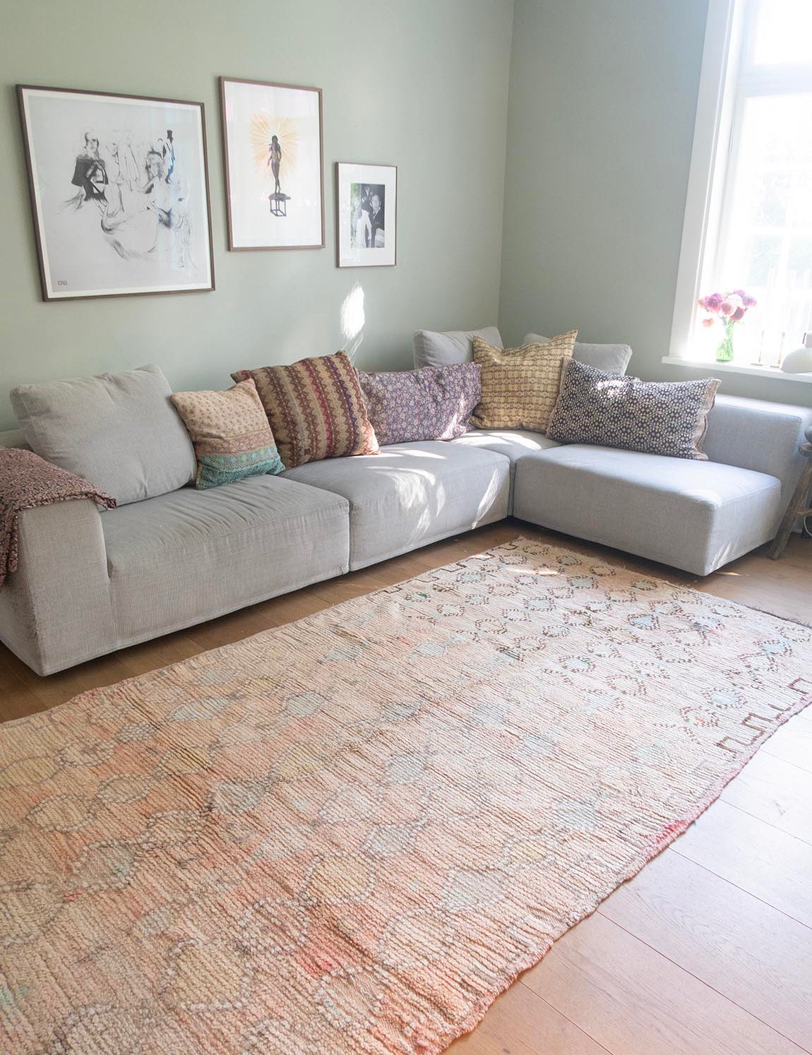 Moroccan Vintage Rug - Boujaad 232