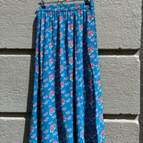 Summer Skirt - 111 Blå m Rød Blomst