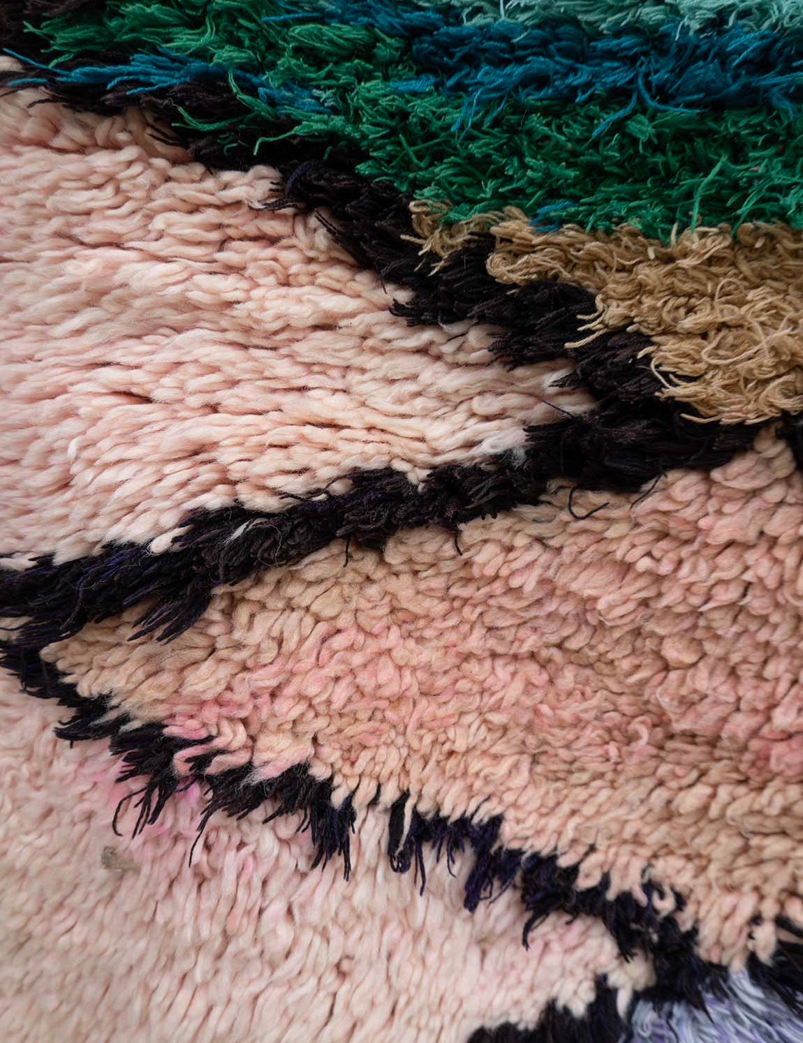Moroccan vintage rug - Boujaad 2733