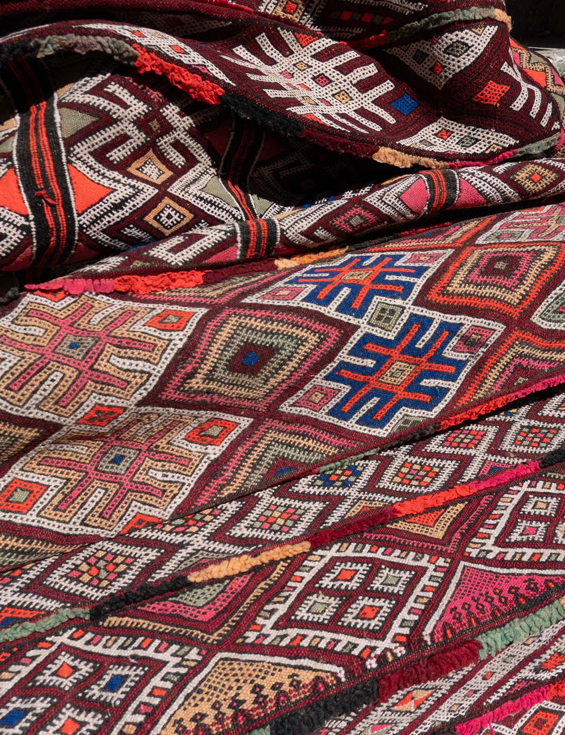 Moroccan vintage rug - Killim 2821