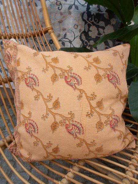 Indisk kantha pude M  - 375
