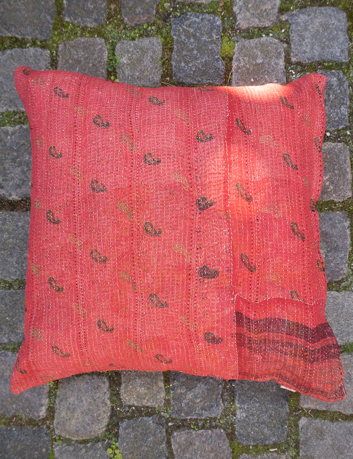 Indian kantha cushion M  - 387