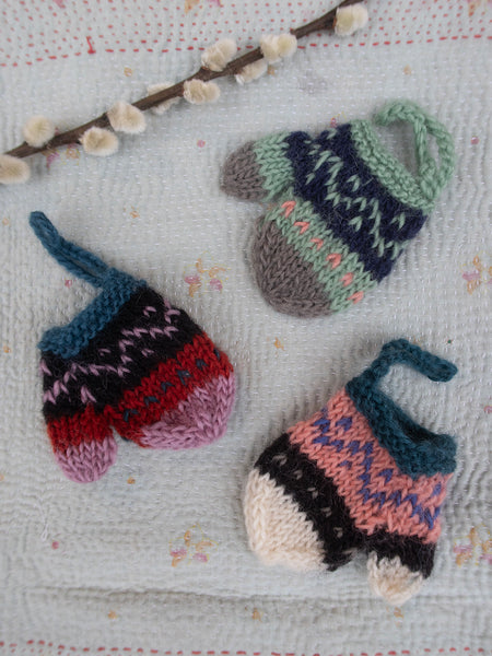 Nepali Christmas Mini Mitten 3 pack mixed