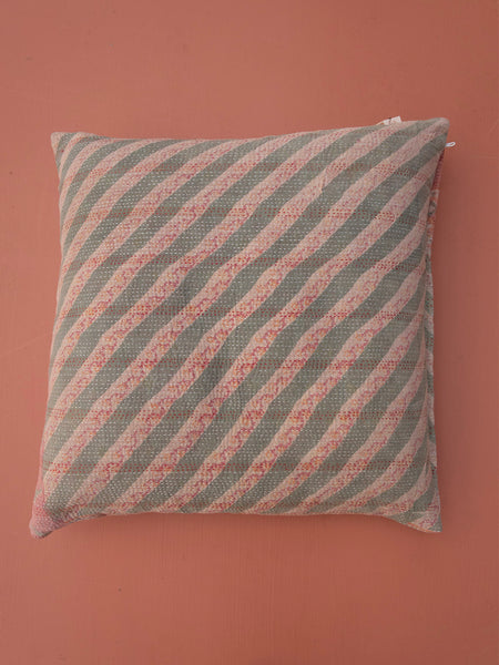 Indisk kantha pude M  - 414