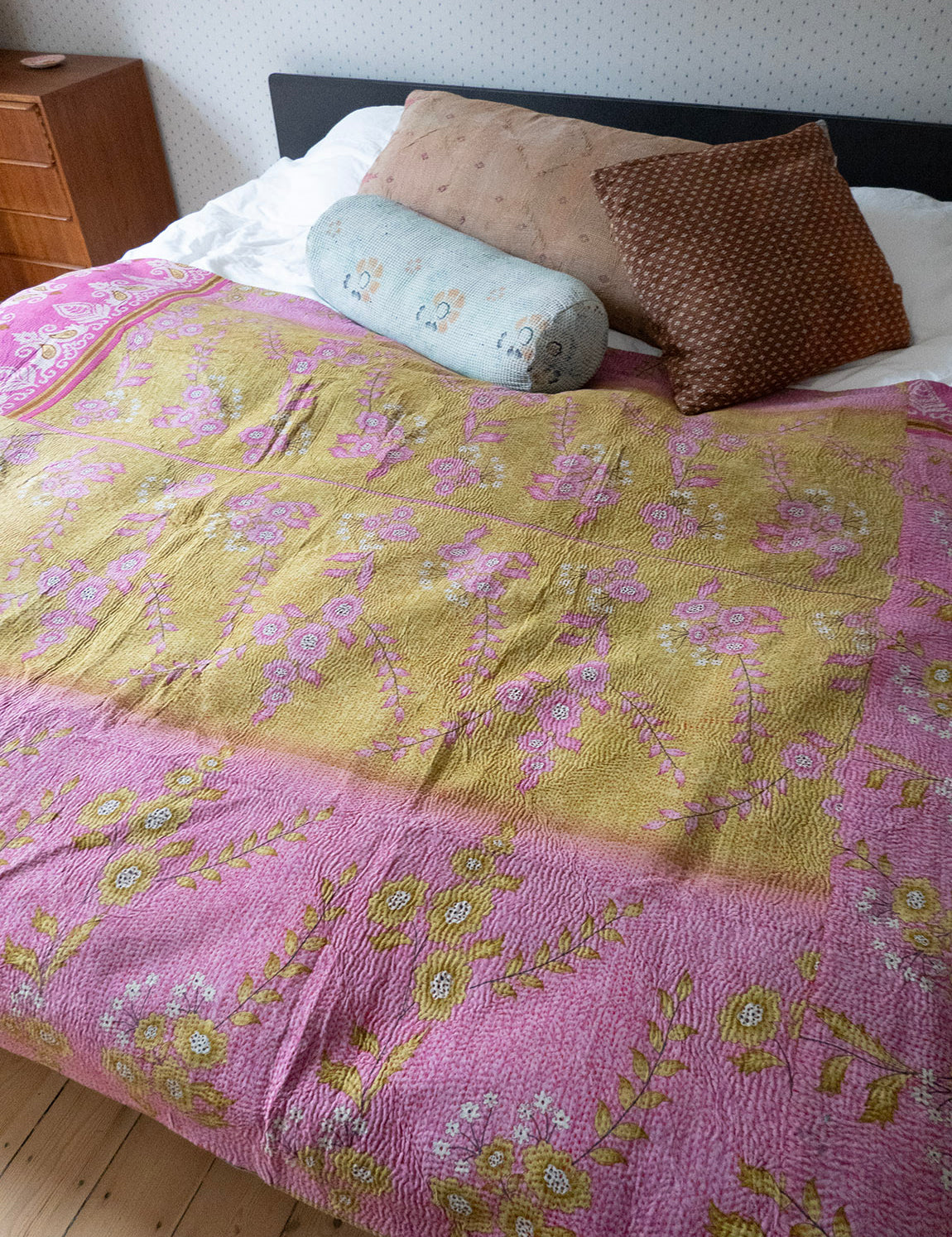 Indian kantha bedspread - 451