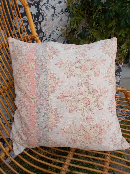 Indisk kantha pude L - 454