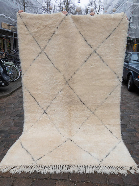 Marokkansk berbertæppe - Beni Ourain 455