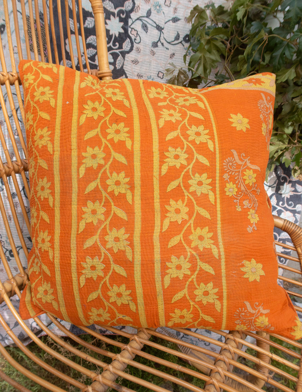 Indian kantha cushion L - 460