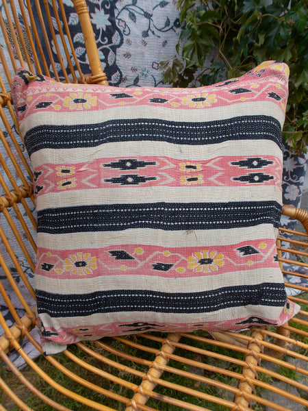 Indisk kantha pude L - 462