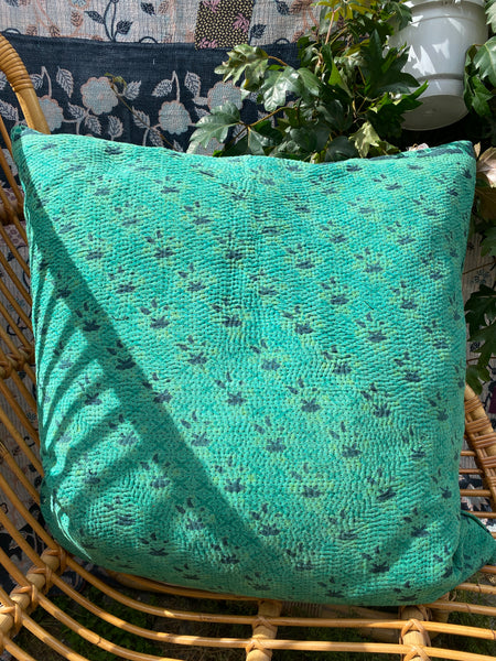 Indisk kantha pude L - 469