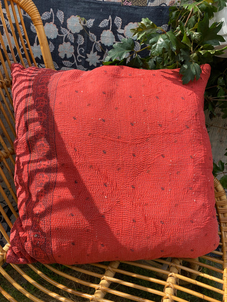Indisk kantha pude L - 472