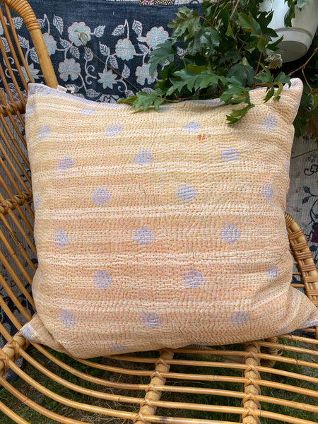 Indisk kantha pude L - 473