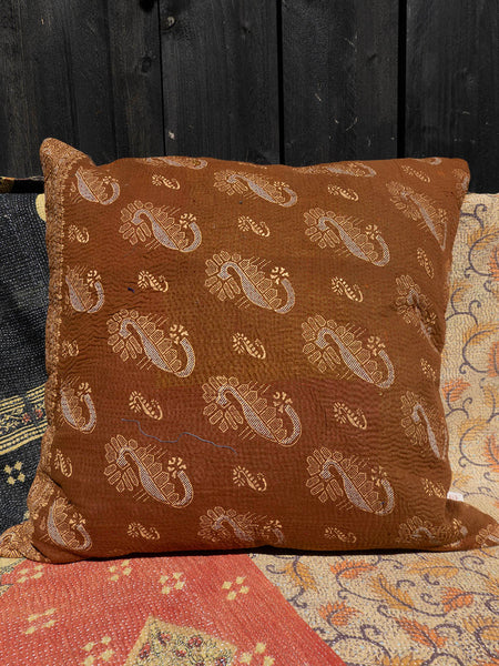 Indisk kantha pude M  - 494