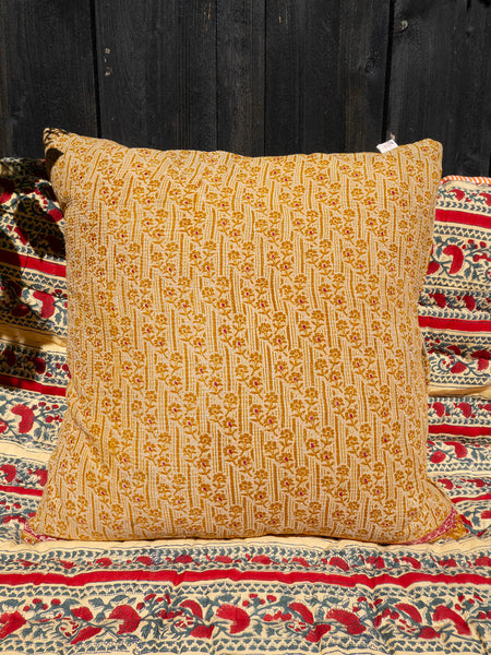 Indisk kantha pude M  - 499