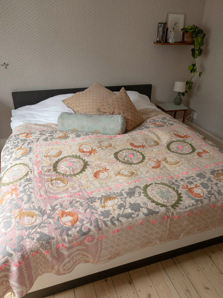 Indisk kantha suzani sengetæppe 49