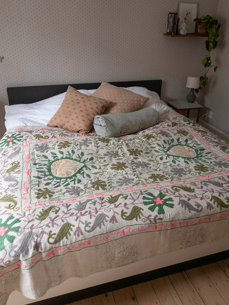Indisk kantha suzani sengetæppe 50