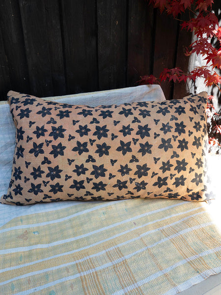 Indisk kantha pude XL - 521