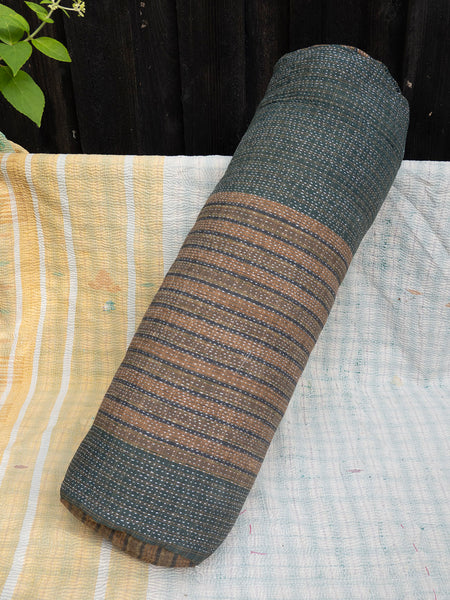 Indisk kantha pude Cylinder - 531
