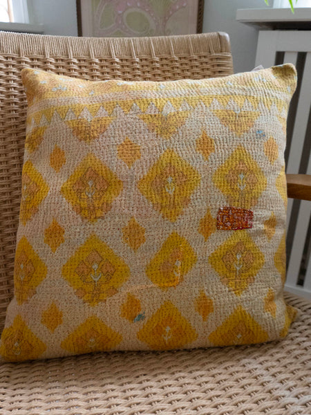 Indisk kantha pude M  - 605