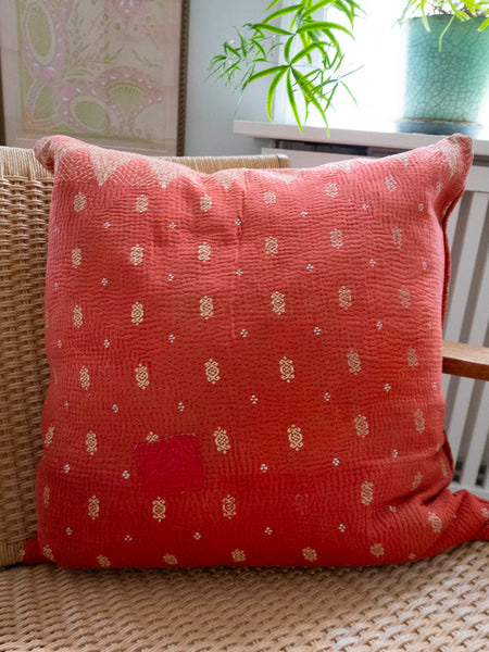 Indisk kantha pude L - 620