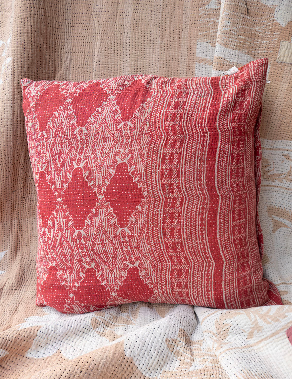Indian kantha cushion M - 715