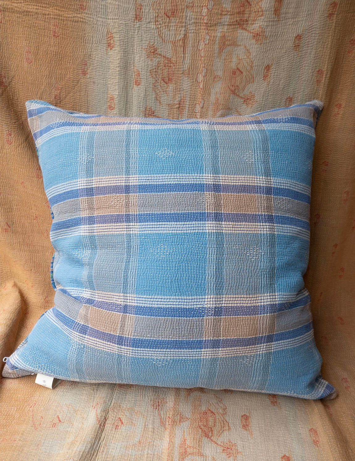 Indian kantha cushion L - 727