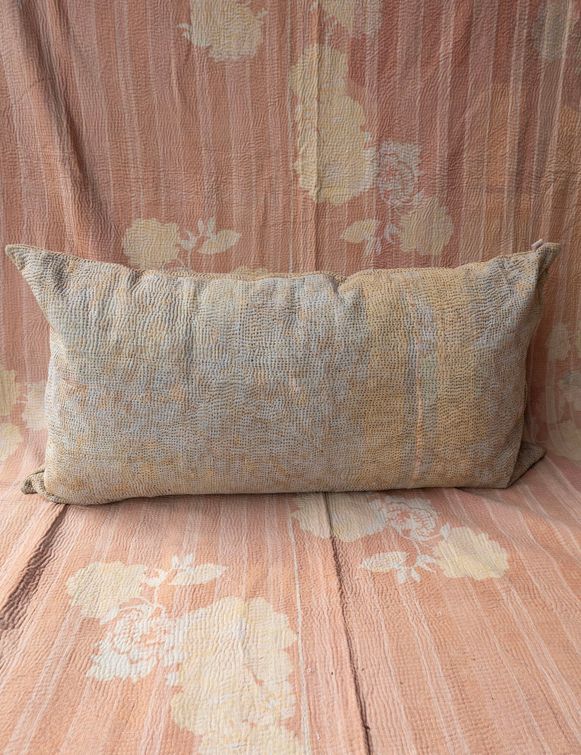 Indian kantha cushion XL - 768