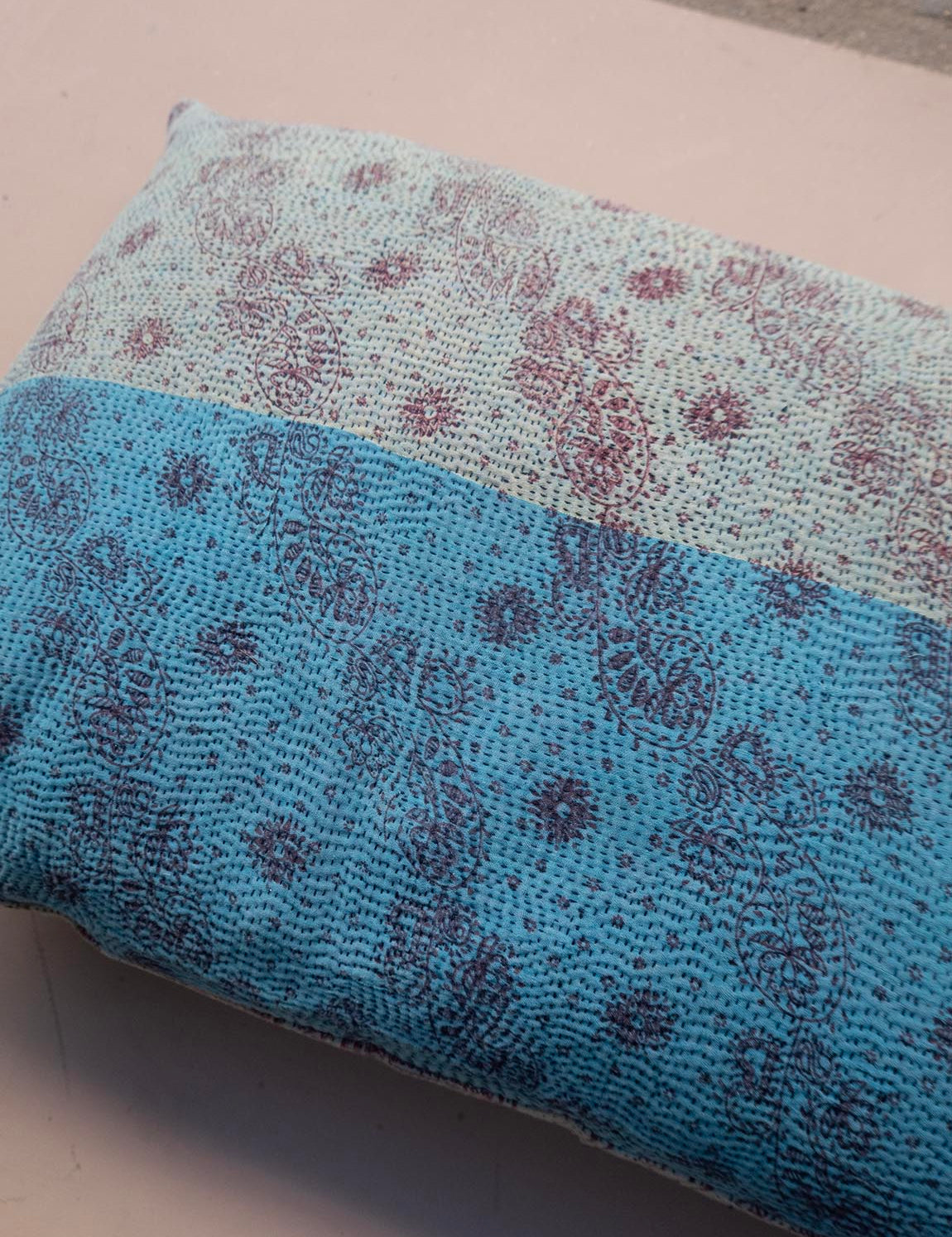 Indian kantha cushion XL - 771