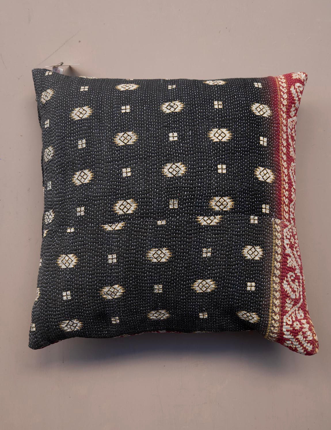 Indian kantha cushion M  - 787