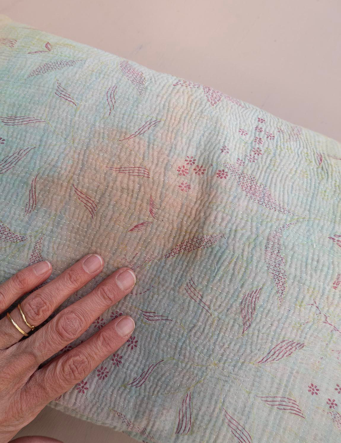 Indian kantha cushion S - 792