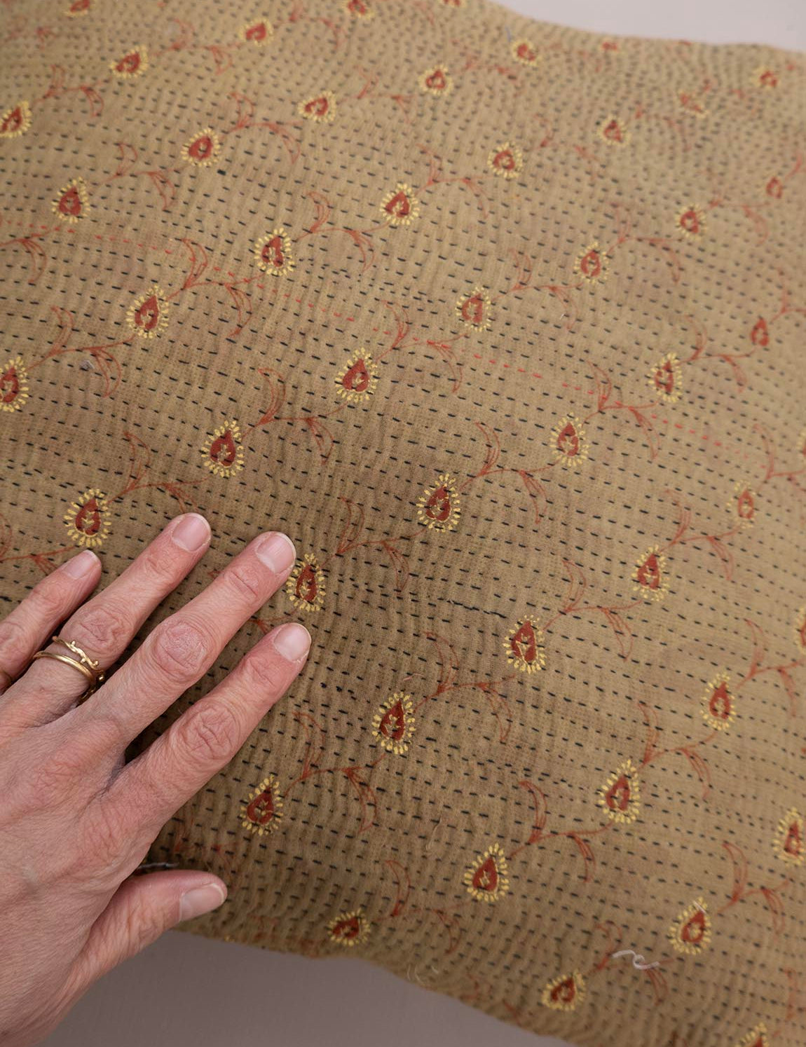 Indian kantha cushion M  - 795