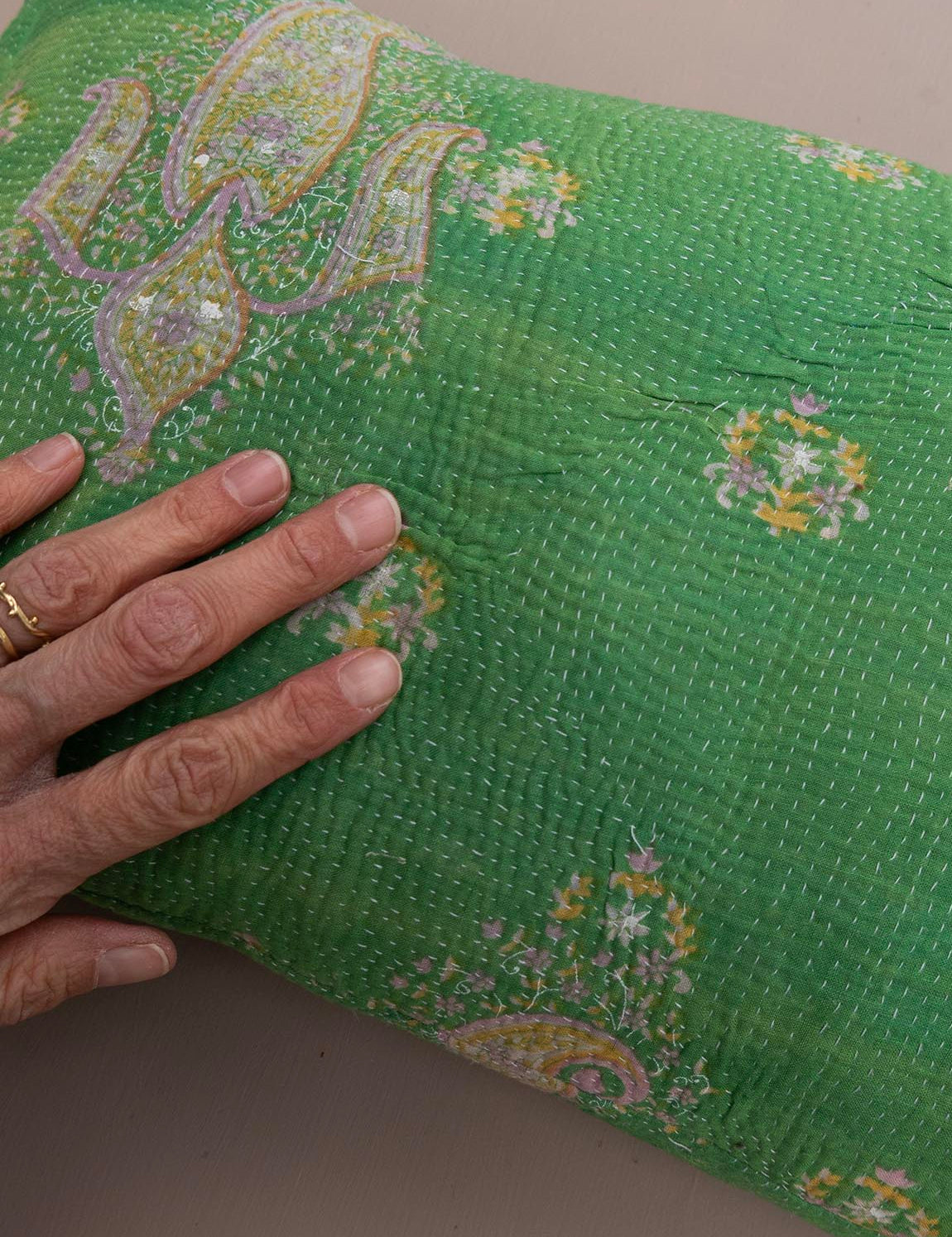 Indisk kantha pude S - 805