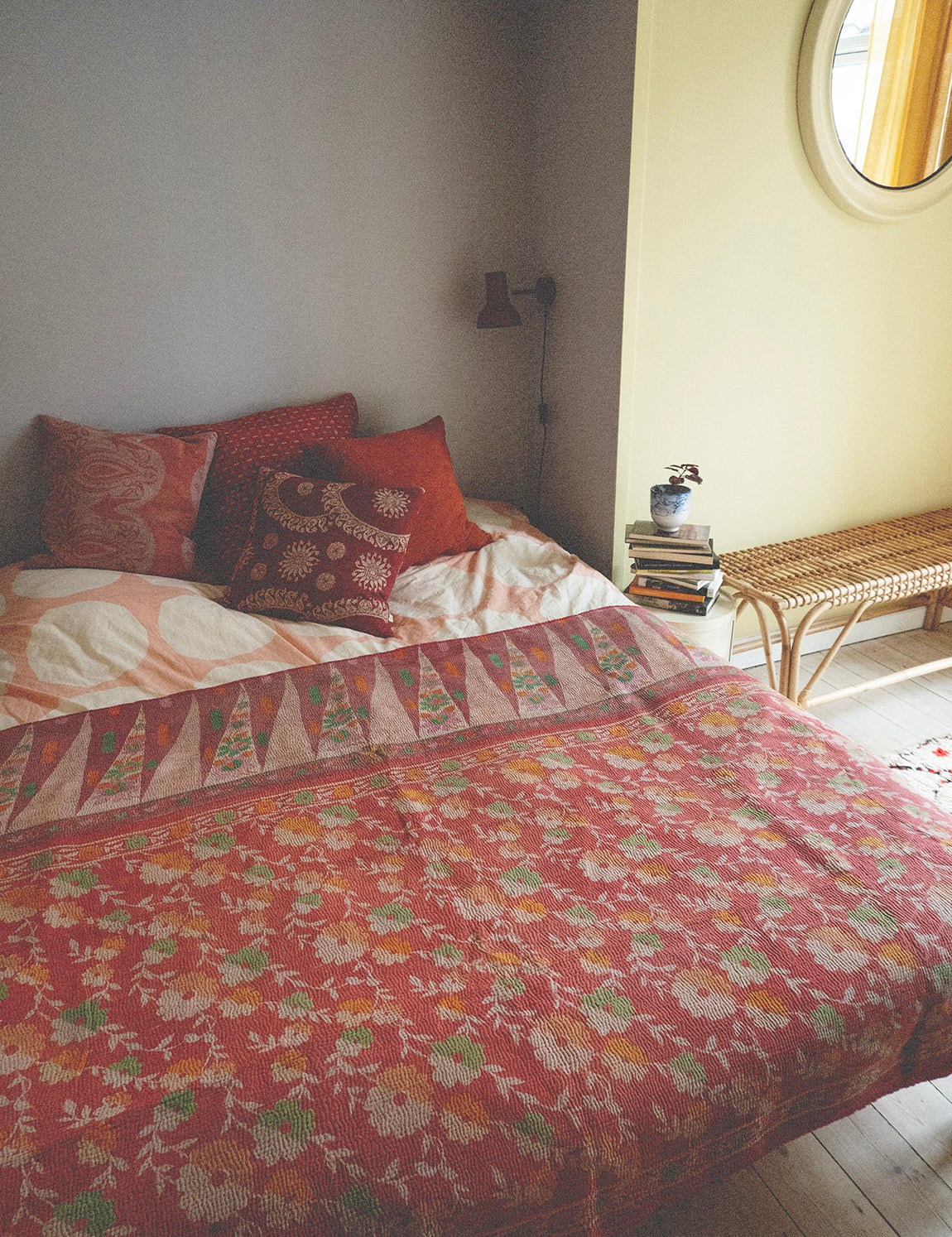 Indian kantha bedspread - 814