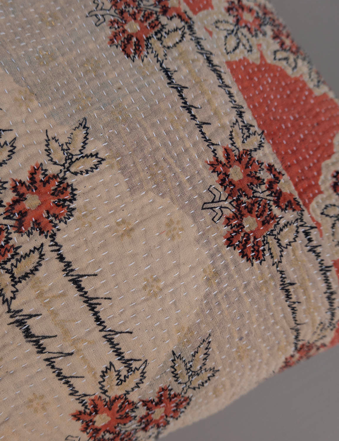 Indian kantha cushion XL - 823