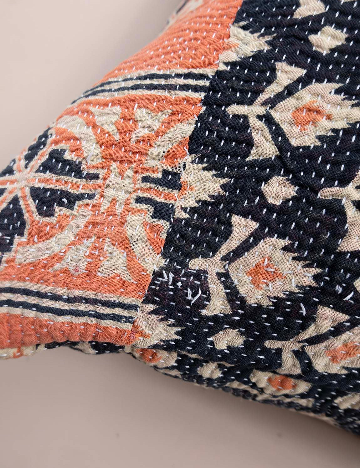 Indisk kantha pude XL - 825