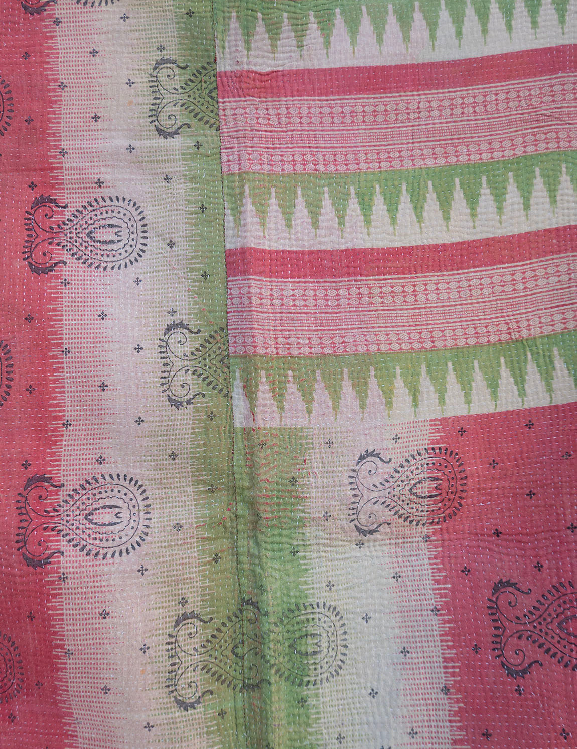 Indian kantha bedspread - 825