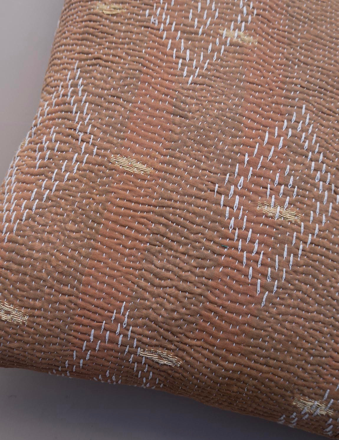 Indisk kantha pude M  - 831