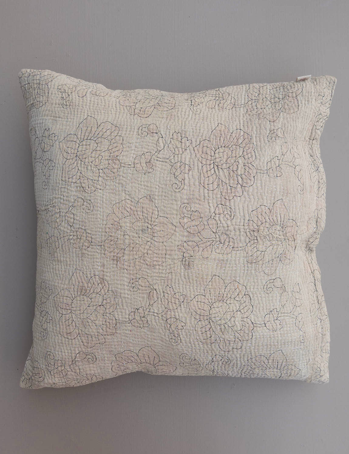 Indian kantha cushion M - 831