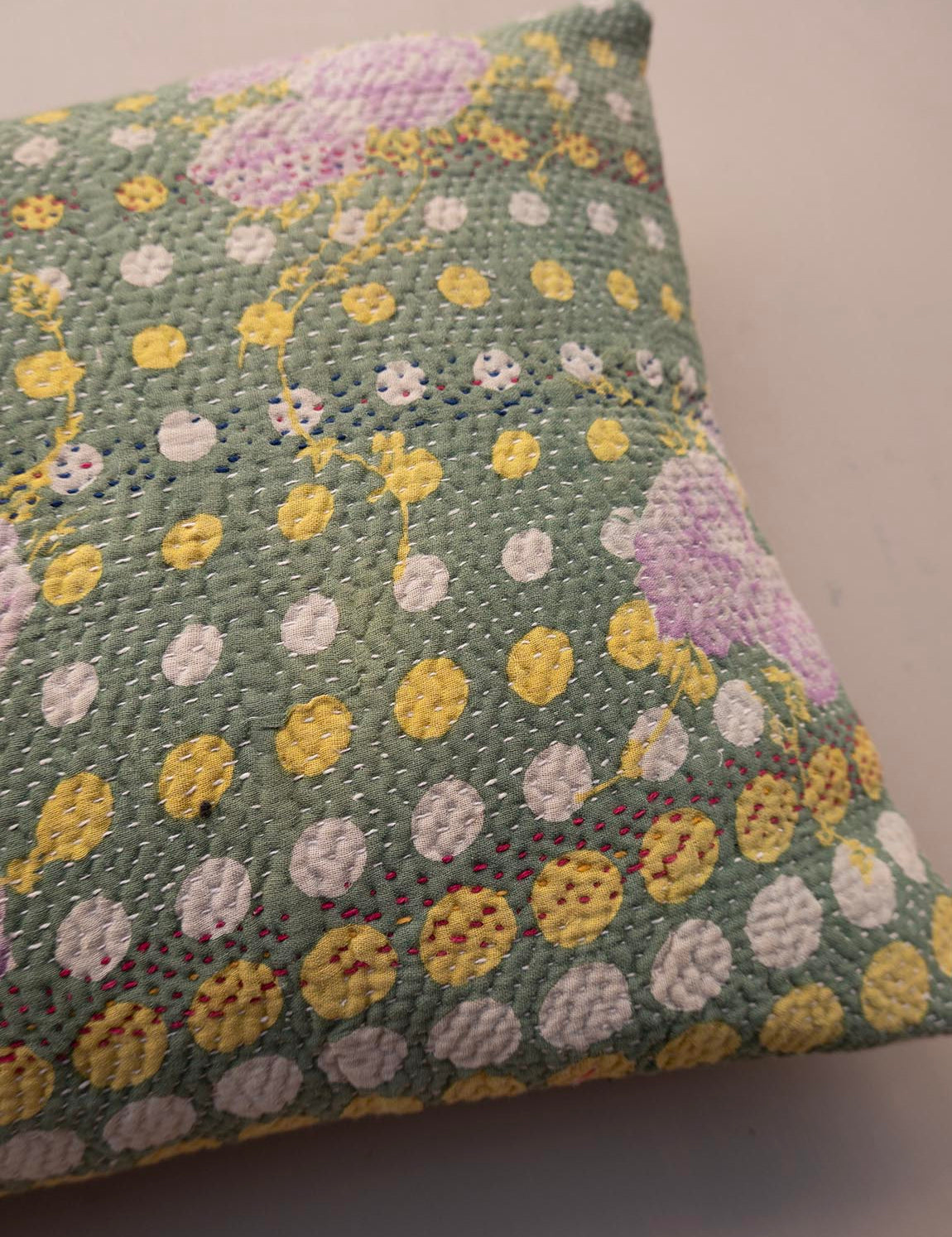Indisk kantha pude S - 834