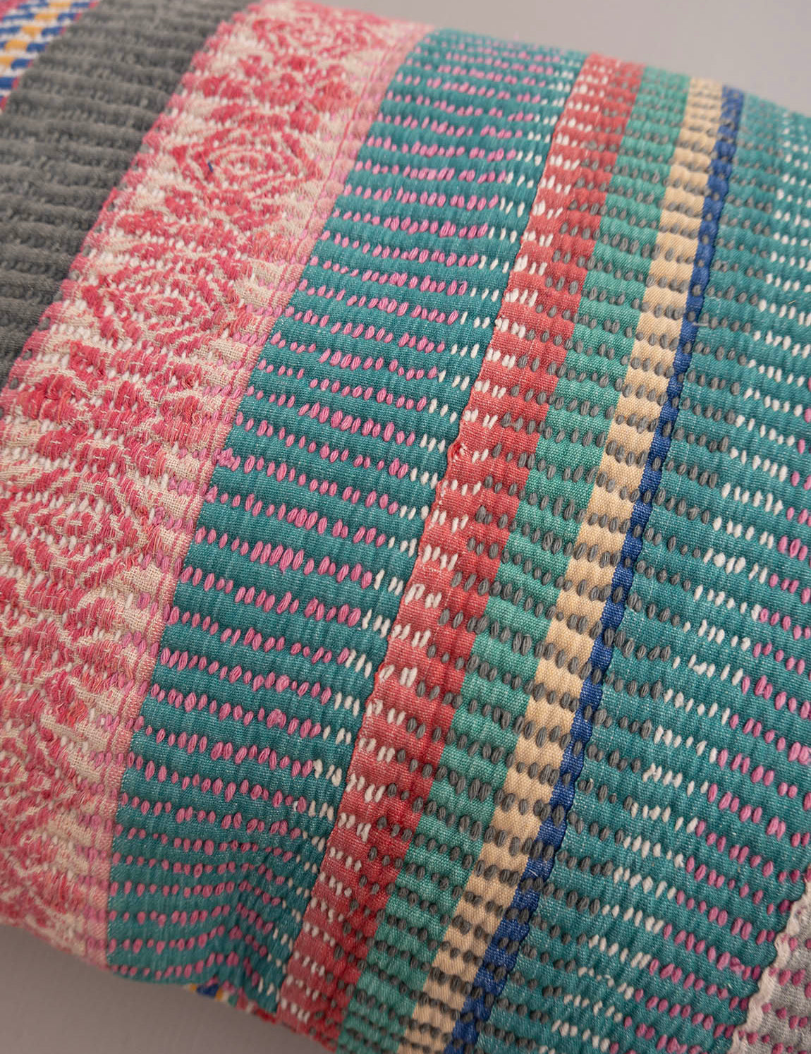 Indisk kantha pude S - 834